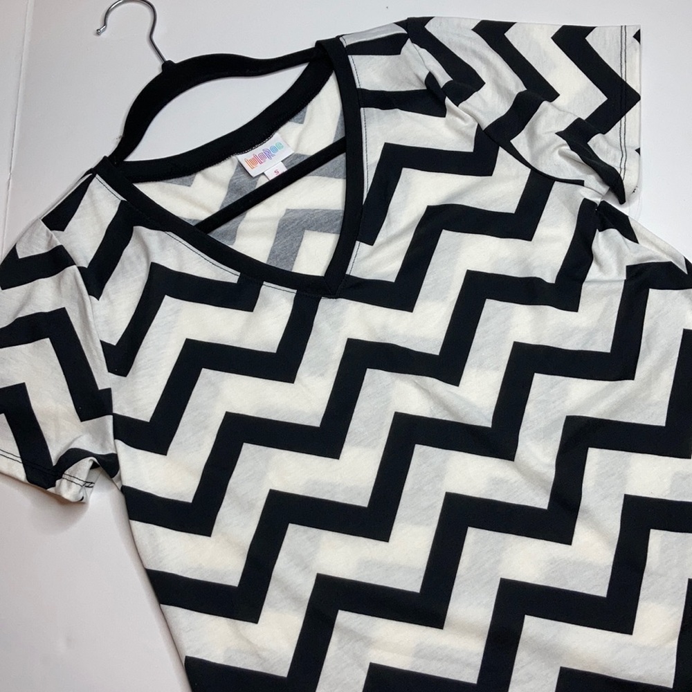 LuLaRoe Christy Tee